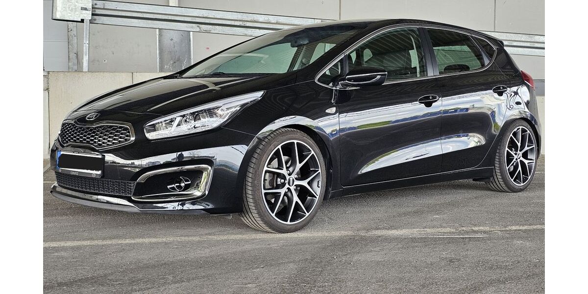 Kia ceed / Ceed 61.932 km 14.399 &euro; Hockenheim 68766