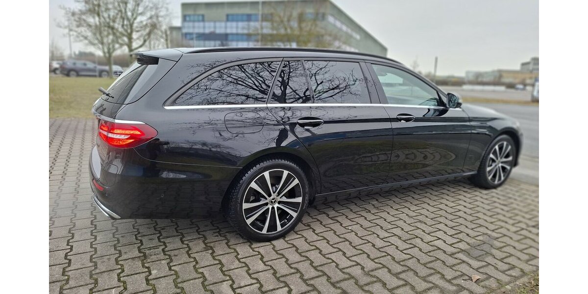 Mercedes-Benz E 300 de black 2xKabel Avantgarde-Heck SH-vorhande 231.300 km 15.790 &euro; Gernsheim 64579