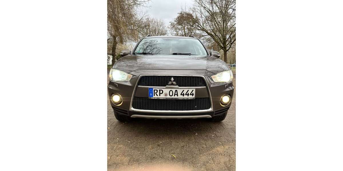 Mitsubishi Outlander 219.000 km 5.950 &euro; Bobenheim Roxheim 67240