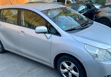 Toyota Verso 289.000 km 3.950 &euro; Lautertal-Lautern 64686