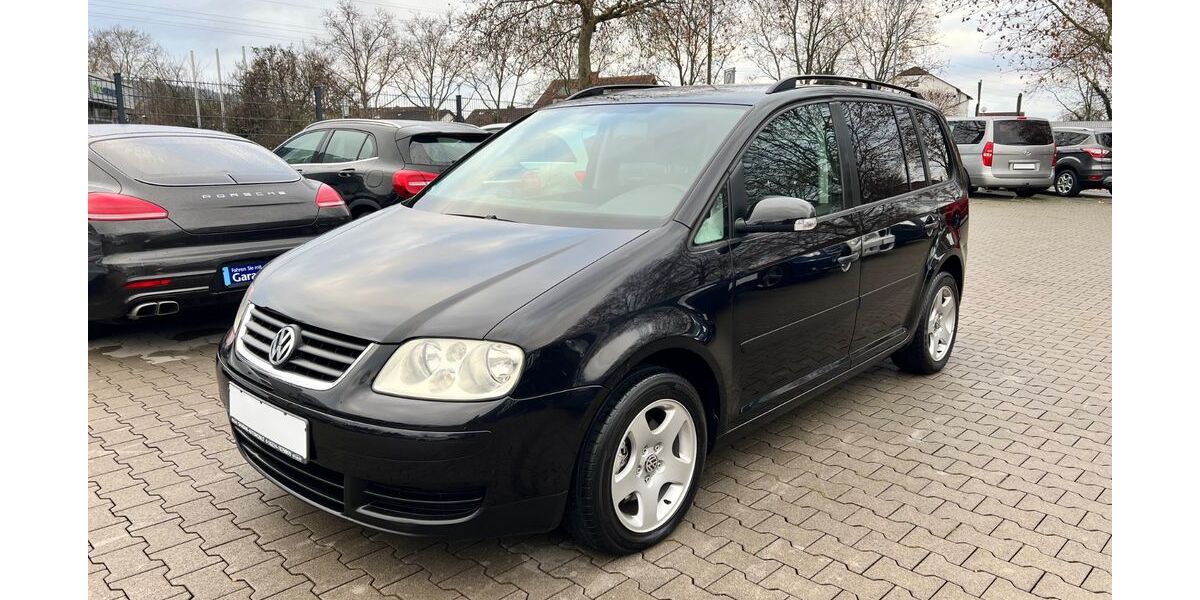 VW Touran 135.597 km 2.499 &euro; Leimen(Heidelberg) 69181