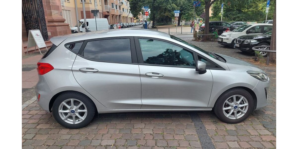 Ford Fiesta 85.000 km 9.000 &euro; Mannheim 68159