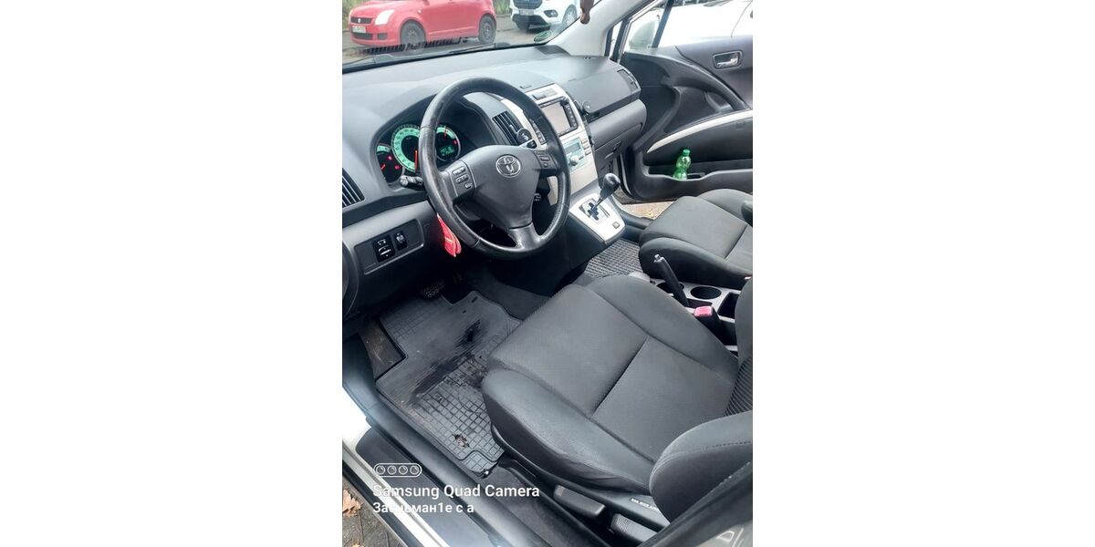 Toyota Corolla Verso 252.000 km 4.200 &euro; Mannheim 68219