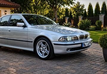BMW 528 137.000 km 5.900 &euro; Haßloch 67454