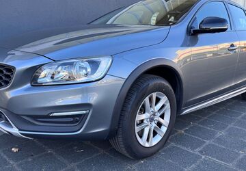Volvo V60 Cross Country 138.000 km 14.980 &euro; Viernheim 68519