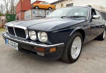 Jaguar XJ12 110.200 km 16.000 &euro; Bammental 69245