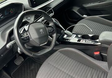 Peugeot 208 91.500 km 11.990 &euro; Ludwigshafen am Rhein 67071