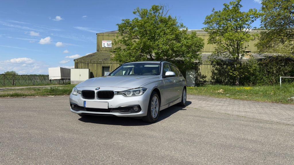 BMW 320 211.000 km 9.990 &euro; Mannheim 68199
