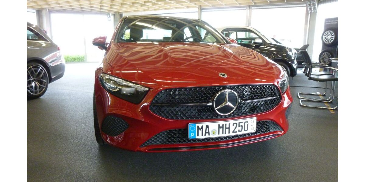 Mercedes-Benz A 250 4.400 km 38.250 &euro; Viernheim 68519