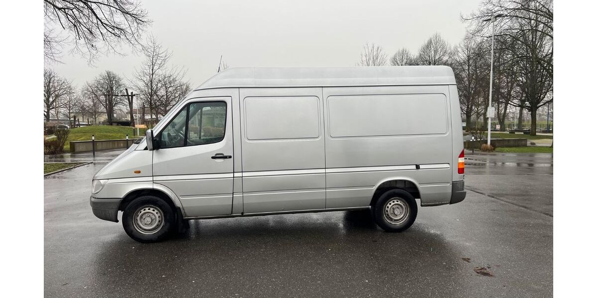 Mercedes-Benz Sprinter 260.000 km 5.900 &euro; Mannheim 68259