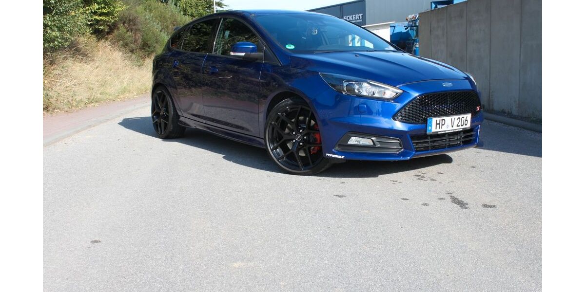 Ford Focus 87.155 km 14.848 &euro; Abtsteinach 69518