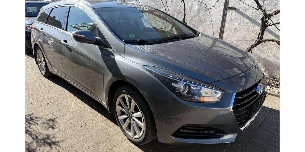 Hyundai i40 30.000 km 14.000 &euro; Weingarten 67366