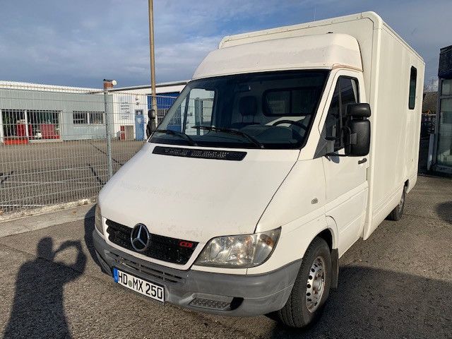 Mercedes-Benz Sprinter 310.200 km 7.900 &euro; Ketsch 68775
