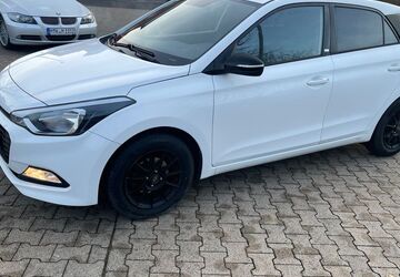 Hyundai i20 58.302 km 9.900 &euro; Osthofen 67574