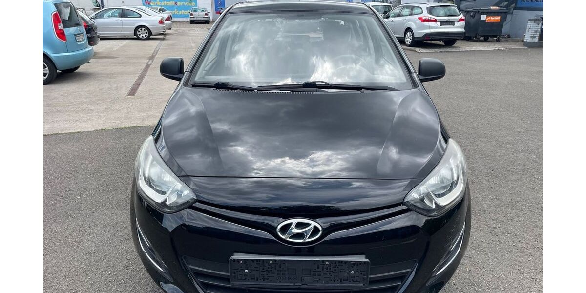 Hyundai i20 145.000 km 4.999 &euro; Speyer 67346