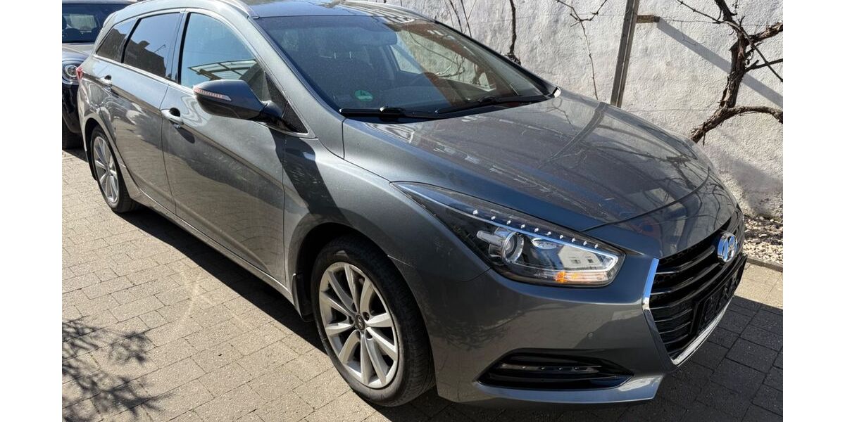 Hyundai i40 30.000 km 14.000 &euro; Weingarten (Pfalz) 67366