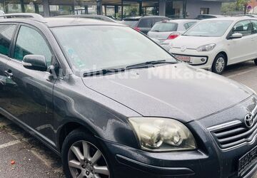 Toyota Avensis 179.000 km 3.499 &euro; Ketsch 68775