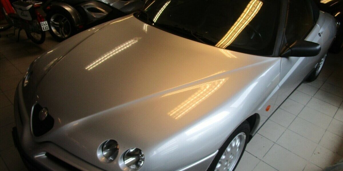 Alfa Romeo Spider 2.0 16V T.Spark L 192.300 km 4.985 &euro; Hirschberg 69493