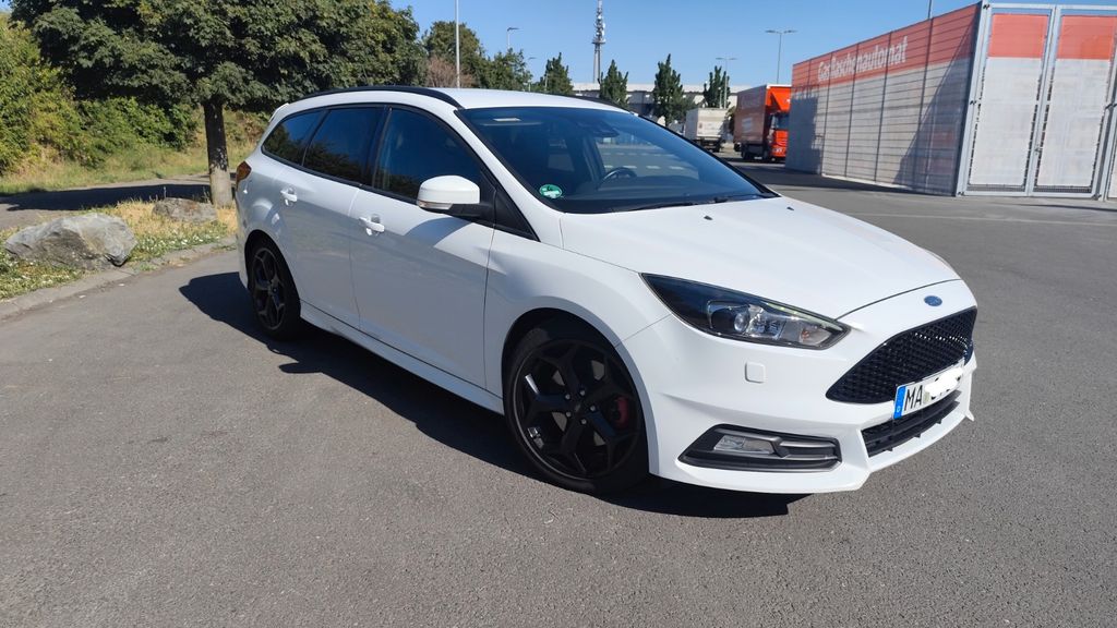 Ford Focus 165.411 km 12.600 &euro; Mannheim 68259