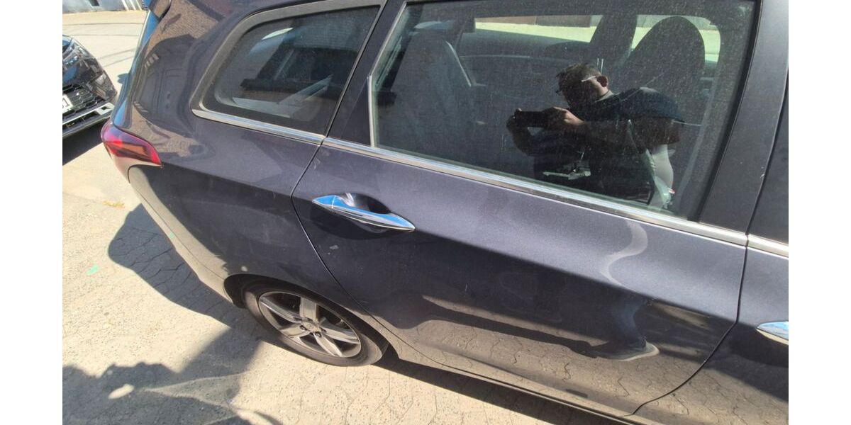 Hyundai i30 145.000 km 8.200 &euro; biblis 68647