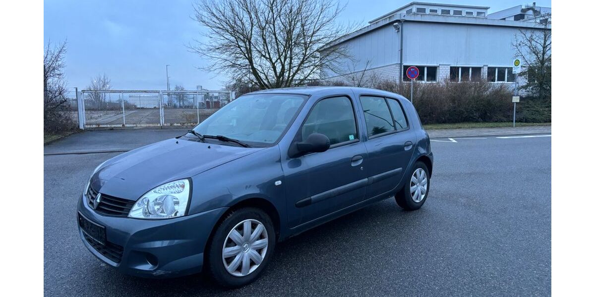 Renault Clio 193.000 km 2.390 &euro; Plankstadt 68723
